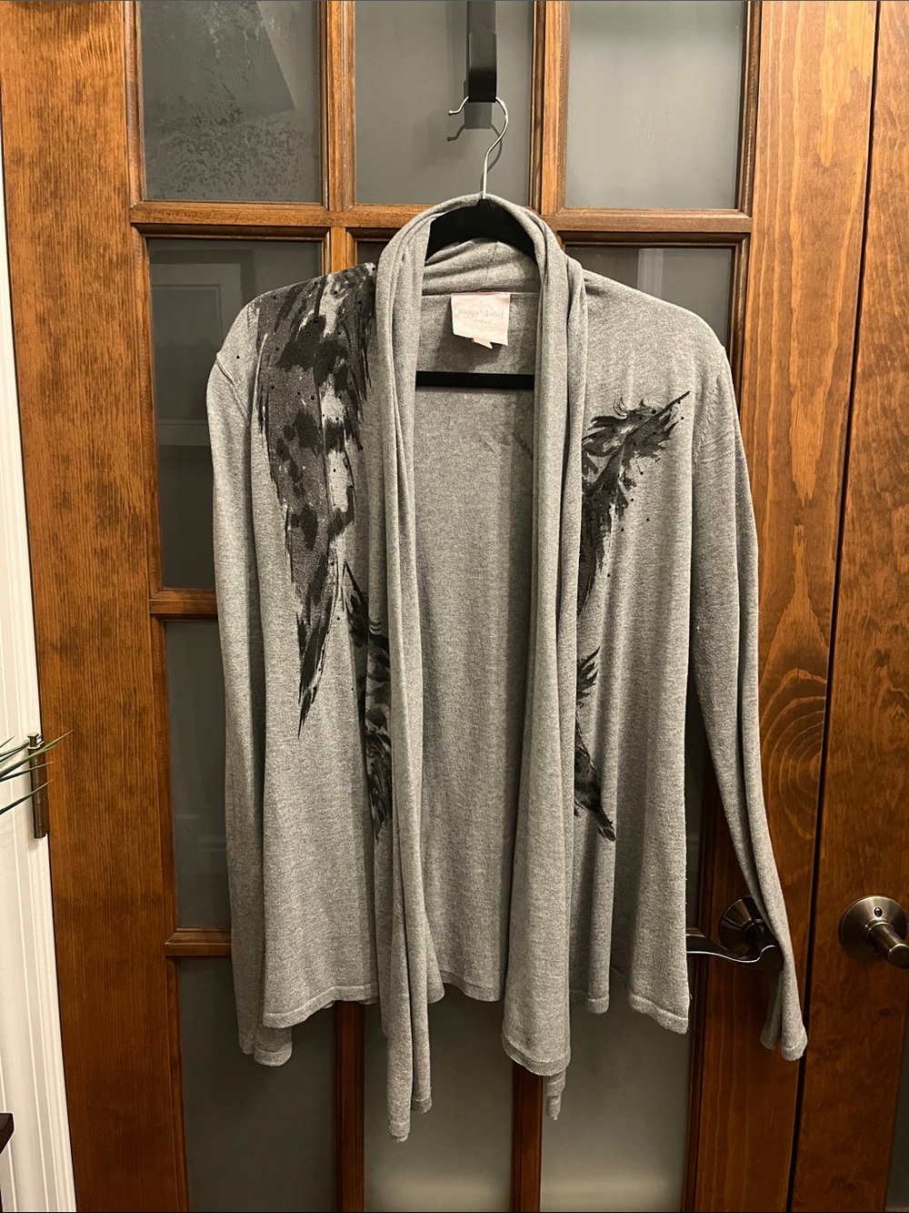 Romeo & Juliet Couture Gray Open-Front Cardigan with Feather Motif